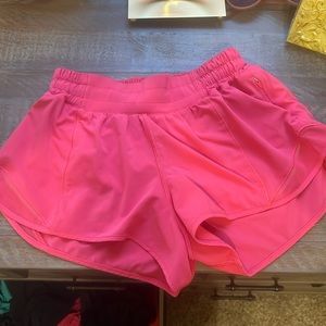 lip gloss pink, lulu hotty hots